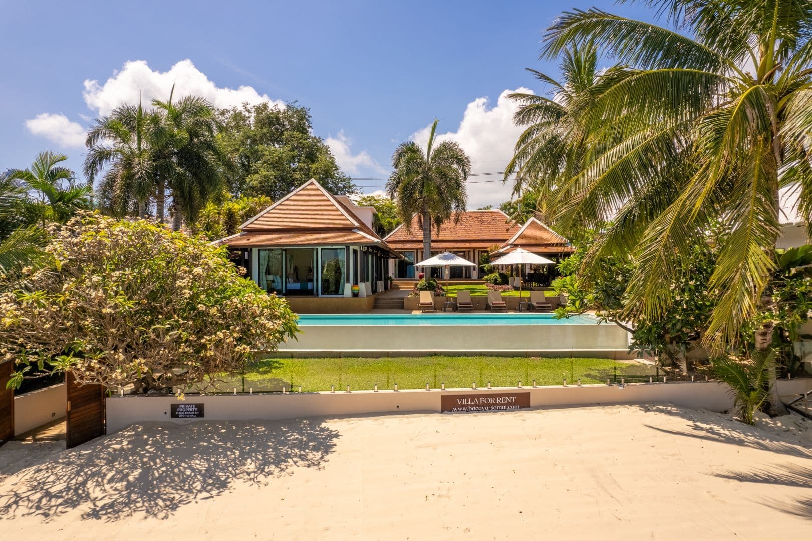 Bacaya Samui - Official site - Beachfront Villa in Samui
