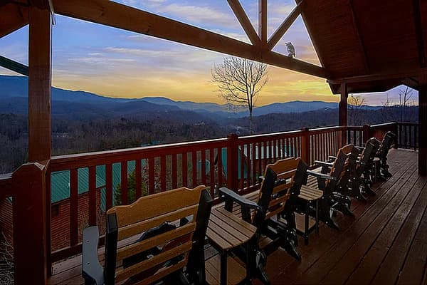 Majestic Point Lodge Cabin Rental